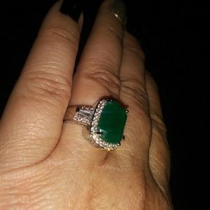 Emerald green & white sapphire ring